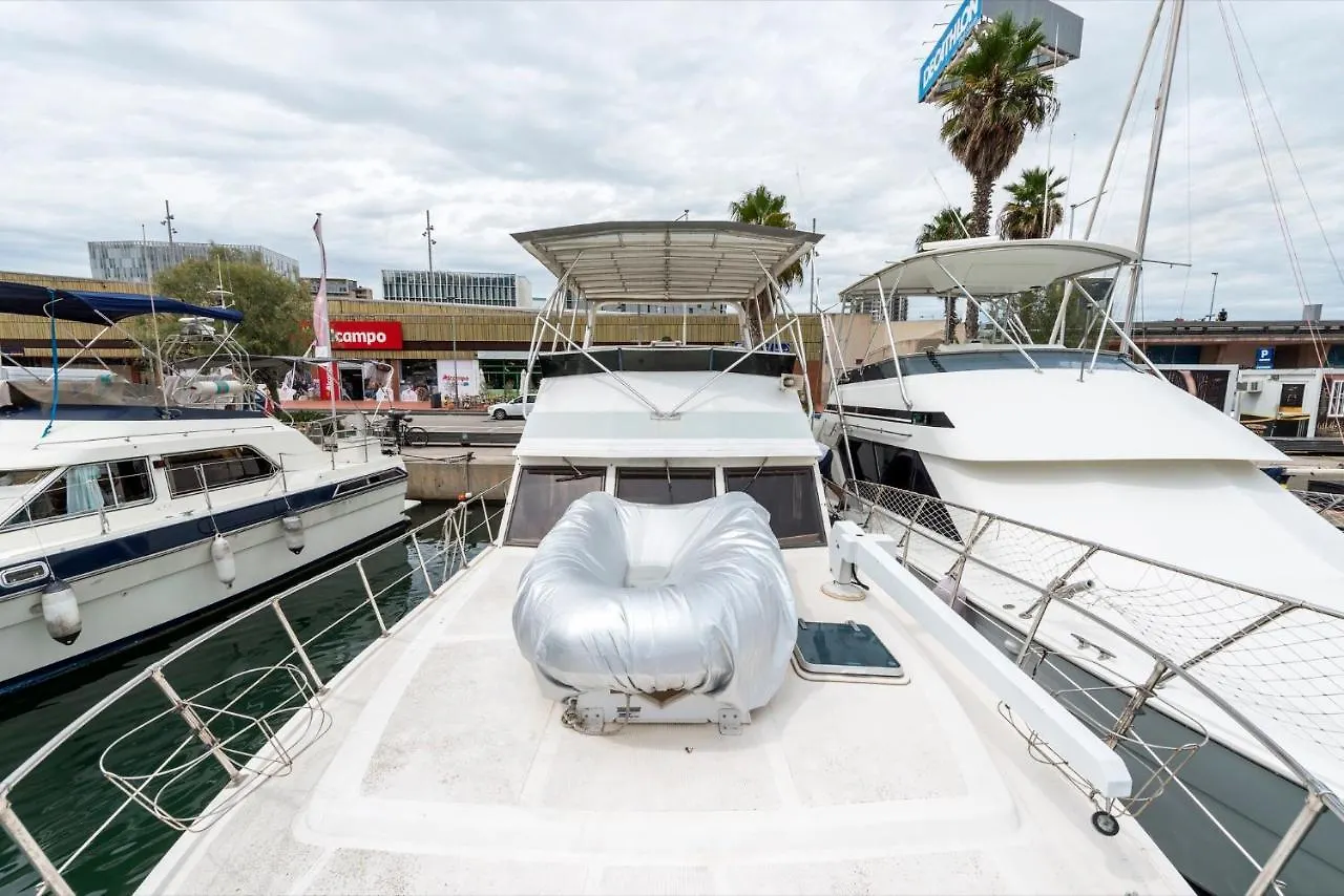 Boat Accommodations Barcelona Sant Adria de Besos 0*,