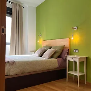 https://sunny-1br-w-pool-in-picasso-centre.1costadelsol.com