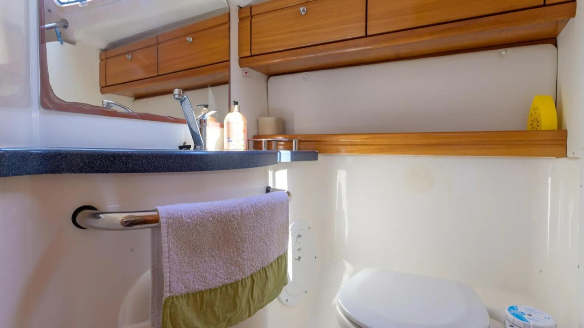 Boat Accommodations Barcelona Sant Adria de Besos 0*,