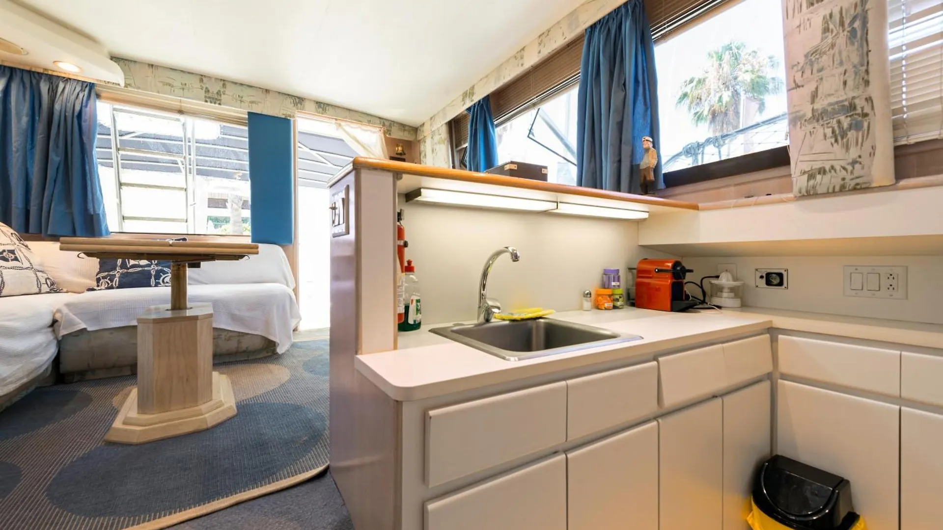Boat Accommodations Barcelona Sant Adria de Besos
